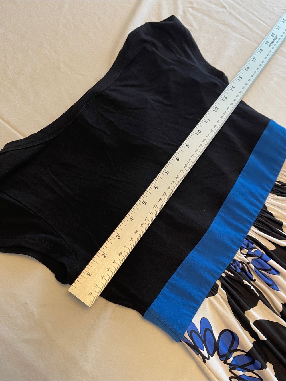 Capsleeve Empire Waist Maternity Dress w/ Bold Black,Blue & Cream Floral Print - Picture 8 of 8